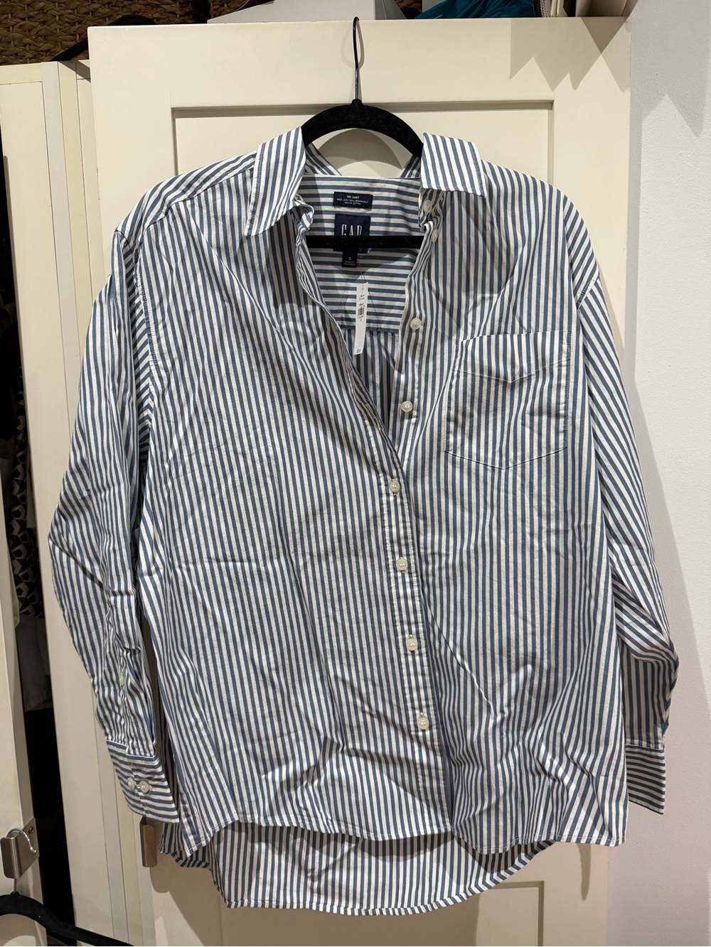GAP Blue and White Vertical Stripe Button-Down Shirt